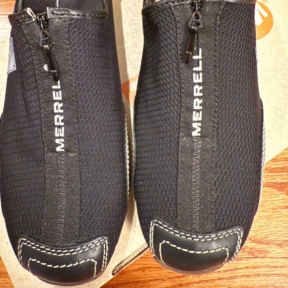 Merrell Women's Black Barrado Sneakers - Picture 3 of 11